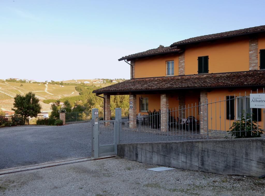 Residenza Albatros Villa Castiglione Falletto Esterno foto