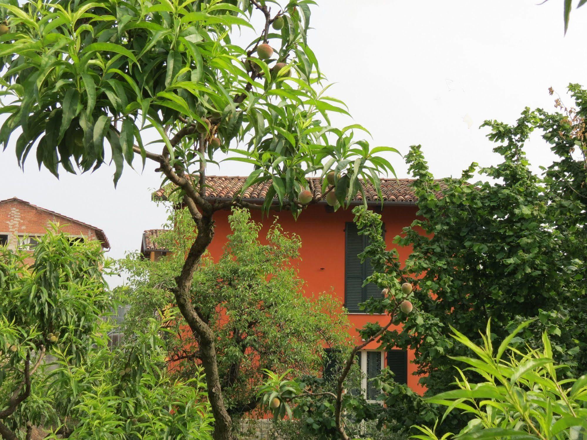 Residenza Albatros Villa Castiglione Falletto Esterno foto